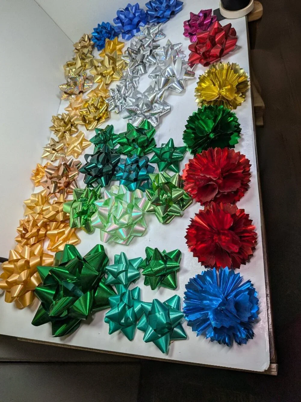 43 Pc Bulk Gift Bow Lot VTG Used Craft Crafting Metallic Satin Holographic 2.5-6